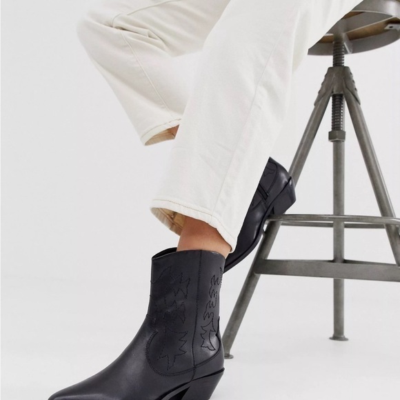 ASOS Esaurito Black Cowboy Boots - Picture 2 of 14